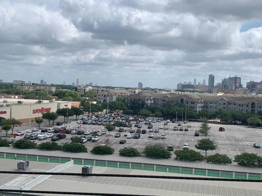 Charming Suite With Gym Near Nrg Medical Center Houston Exterior photo