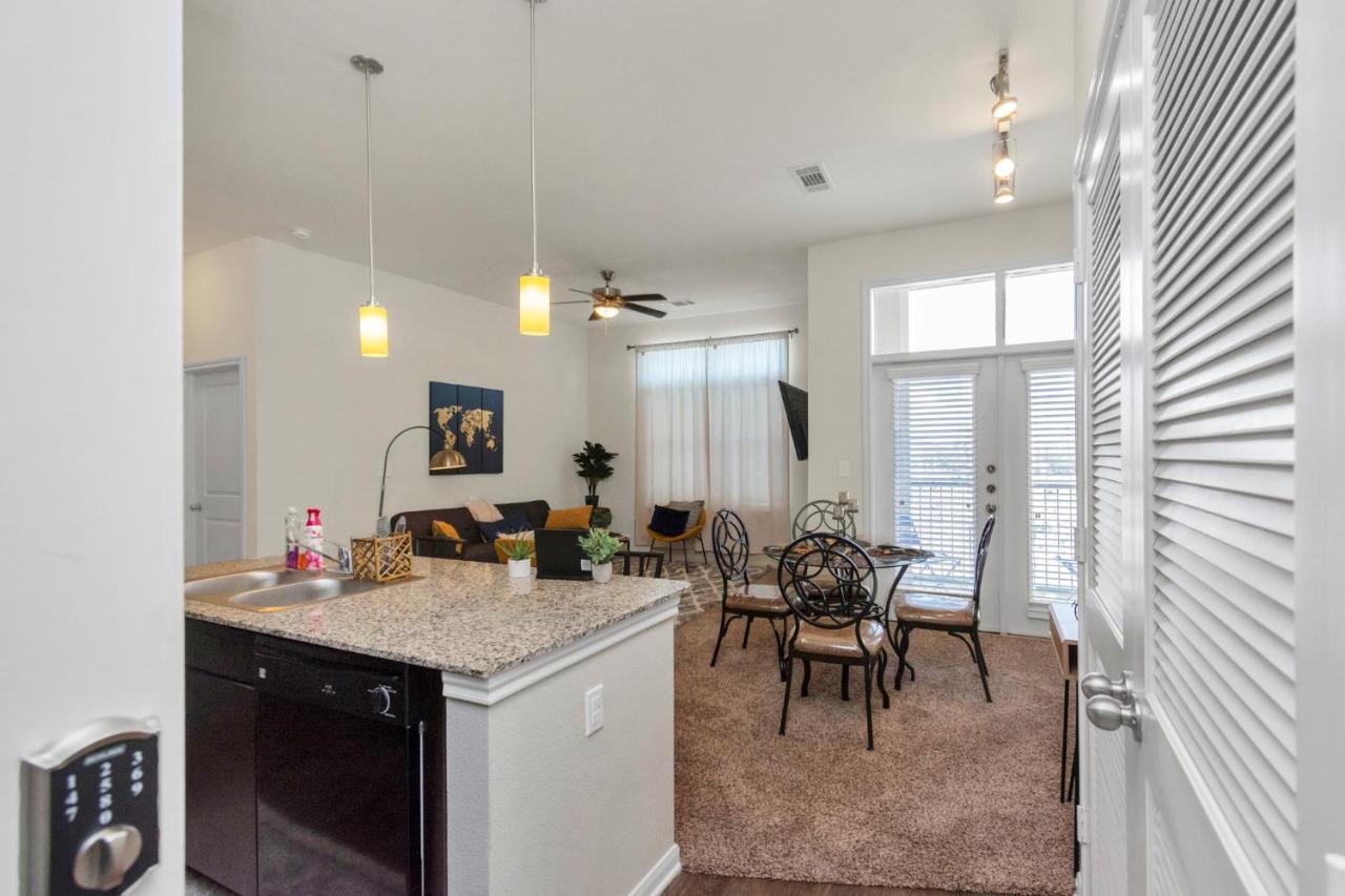 Charming Suite With Gym Near Nrg Medical Center Houston Exterior photo